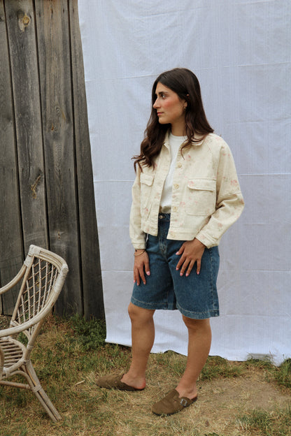 Short Lily